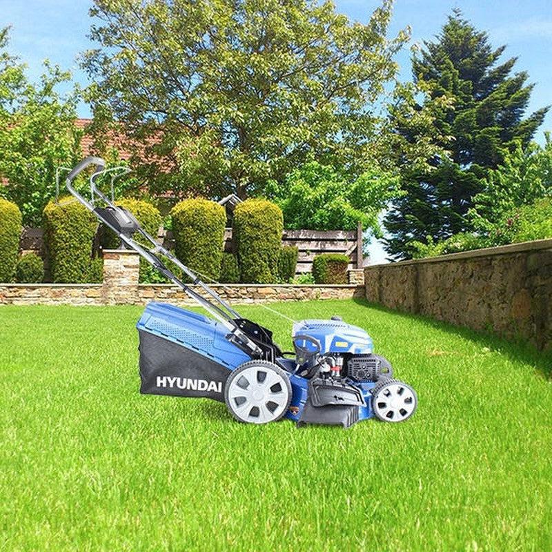 Hyundai HYM530SPE Petrol Lawn Mower Mulcher Electric Start Self Propelled / 21'' / 53cm / 224cc